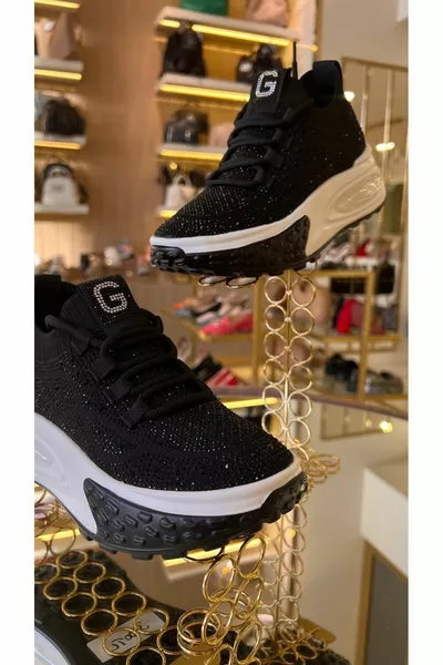 Baskets en tricot de pierre importée