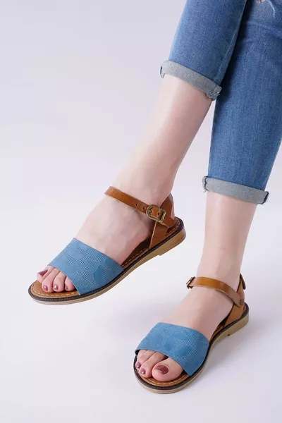 ЕФН. ОДЕЖДА Сандалии Cardi Blue Skin