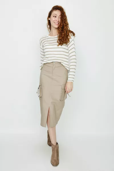 المرأة البني البضائع جيب شق تنورة ميدي