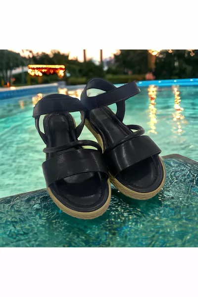 حزام أسود (فيلكرو) صندل مسطح (نعل 2 سم)