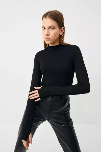 المرأة السوداء الاصبع مفصلة bodysuit