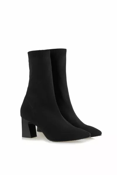 جوارب أحذية الصيف النسائية صغيرة وكبيرة الحجم أسود متماسكة