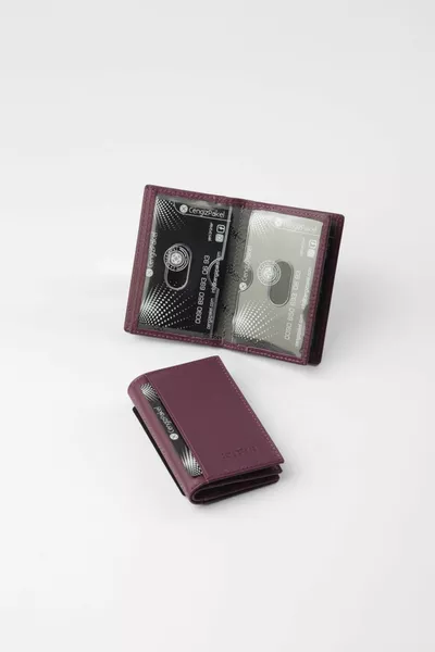 حامل بطاقة جلد طبيعي T