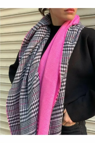 Двусторонний клетчатый шарф неоново-розовый