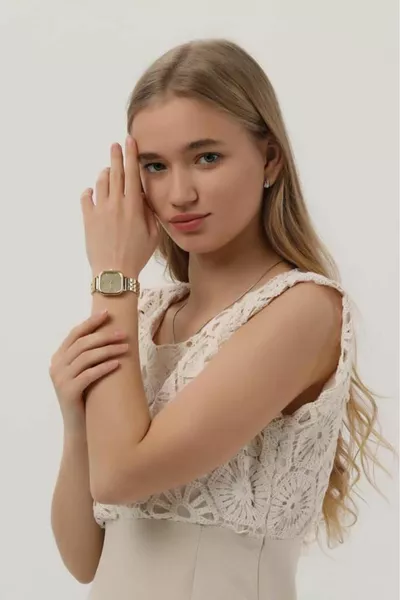 Yavanna Full Gold Strap Women's Wristwatch