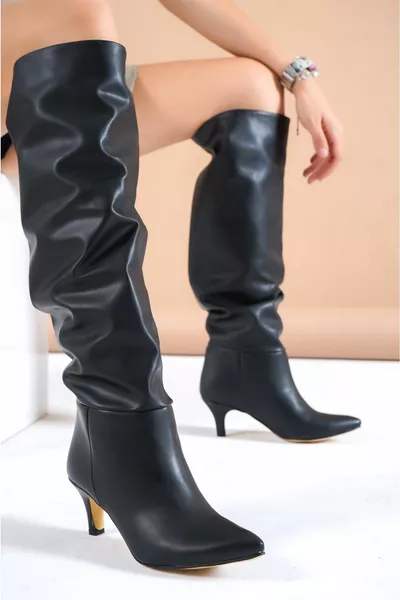 Adessa Damen Black Skin Pull Cowboystiefel mit Zwickel