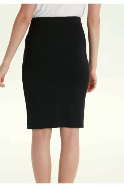 المرأة السوداء قلم رصاص تنورة الركبة