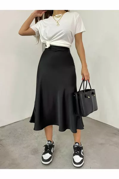 Сатенена пола с дължина миди