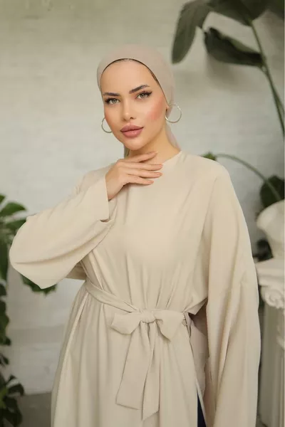 Кремовый Wrap Ткань Широкий рукав Двойной Цвет Дизайн Пояс Детализированный Драпированный Макси Хиджаб Вечернее Платье 