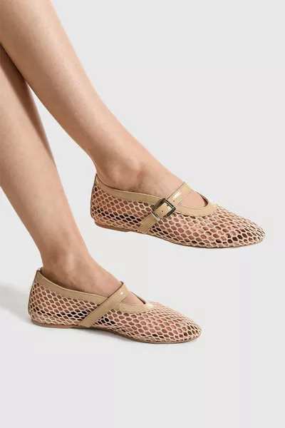 حذاء باليه نسائي غير رسمي مع مشبك شبكي بيج ANIKA