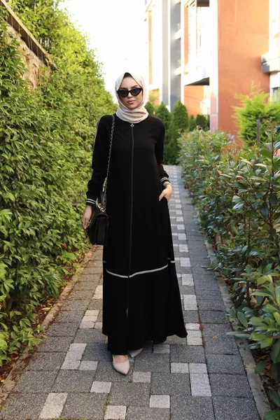 GERIPPTE SPORT-ABAYA
