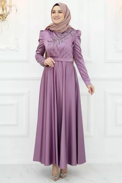 Robe de soirée en satin transparent lavande