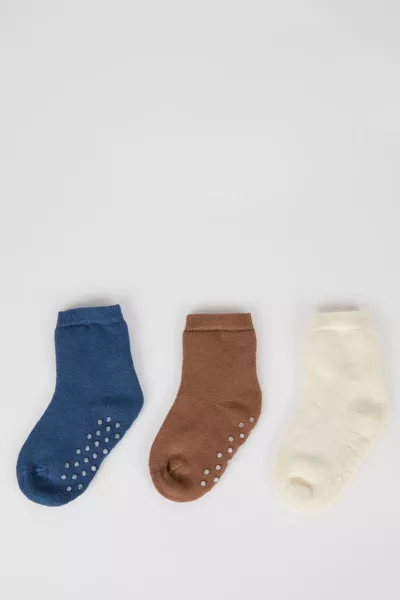 جوارب طويلة قطنية مكونة من 3 قطع للرضع الذكور مع قاعدة غير قابلة للانزلاق ns