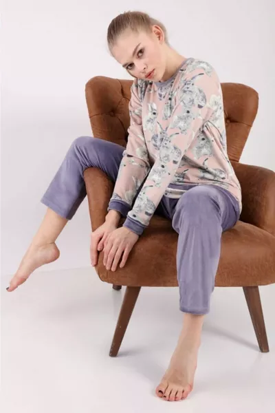 طقم بيجامة نسائي بألوان أرجوانية ناعمة جدًا بنقشة أرنب