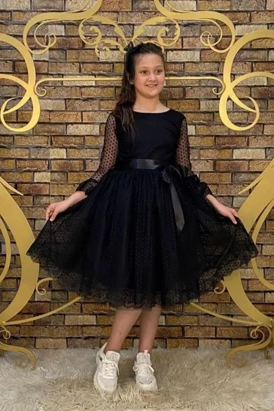 فستان بناتي بتصميم أميرة مع دانتيل منقط وإبزيم للاحتفالات باللون الأسود