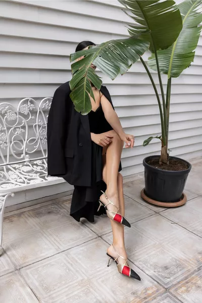 بالازو نسائي أسود أحمر غارني حجر الكعب المجلفن