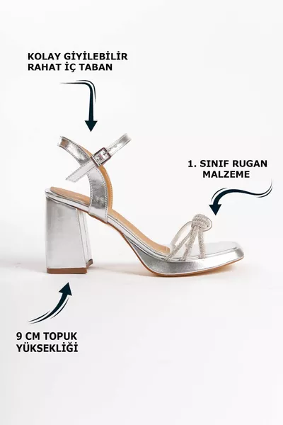 Parlak Gümüş Tokalı Önden Düğüm Parlak Taş Şeritli Rugan Yüksek Kalın Topuklu Kadın Abiye Ayakkabı