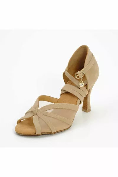 Танцевальная обувь