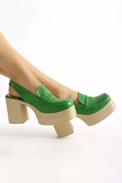 Scarpe casual con plateau