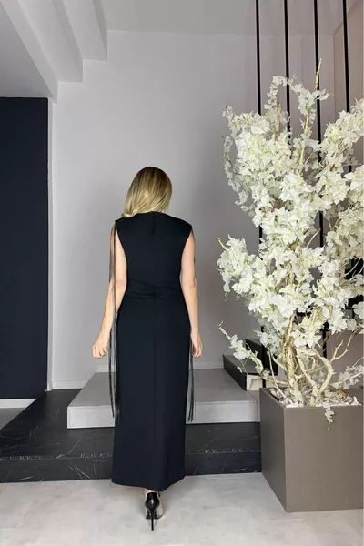  Drapiertes Kleid mit Fransen Schwarz