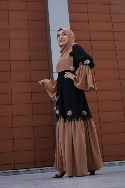 عباية كراميل كوركنود