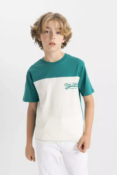 تيشيرت صبي قصير الأكمام بطبعة وكول دراجة وألوان متباينة HS