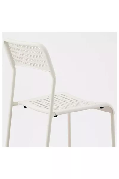 كرسي أدّي، أبيض