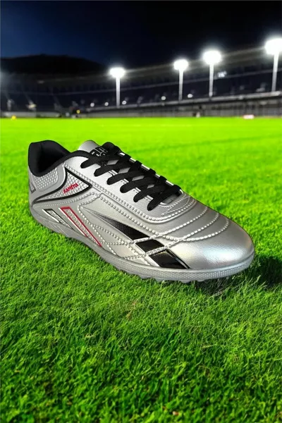 حذاء كرة قدم أستروتيرف للرجال فضي