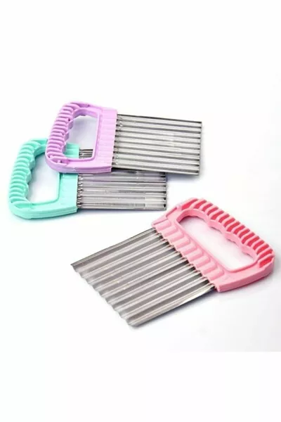 Shaped vegetable and fruit slicer, potato and chip cutter tool