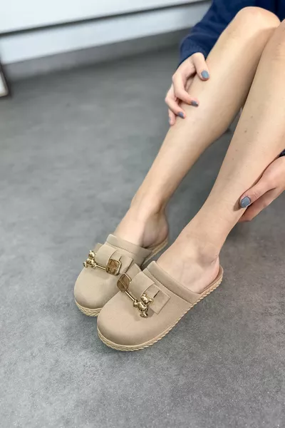 Chaussons d’intérieur avec boucle d’ours en peluche