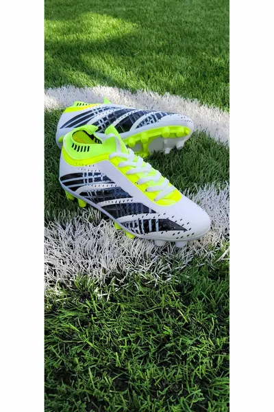 أحذية كرة القدم نصف الكاحل أحذية كرة القدم للأطفال ، أحذية كرة القدم المستخدمة في Astroturf و Uni Turf