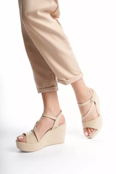  Padding Single Band Sandals