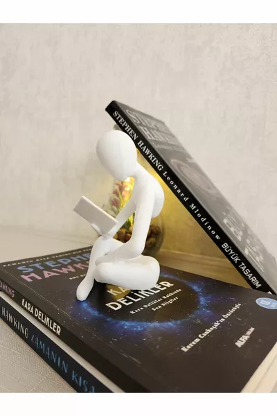 Figurine de style scandinave lisant un livre, décoration Altindals.