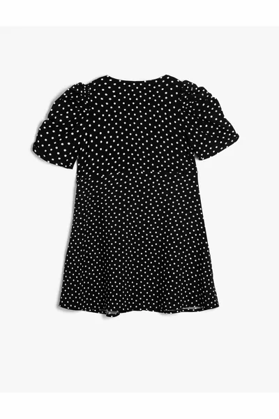 Gepunktetes Kleid mit Puffärmeln und Knopfverschluss aus Viskosestoff