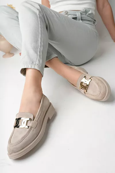 Vera pelle scamosciata fibbia crema scarpe da donna mocassino