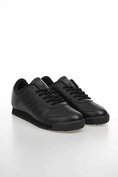  أحذية مدرسية رياضية سوداء