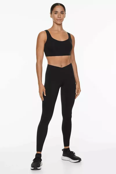 طماق خفيفة الملمس في الكاحل