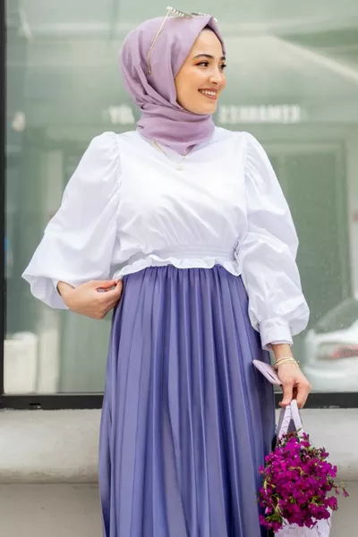 قميص أبيض هولي