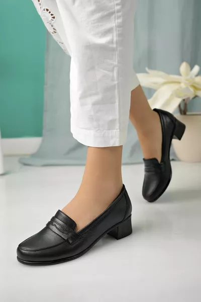 Scarpe casual da donna in vera pelle 