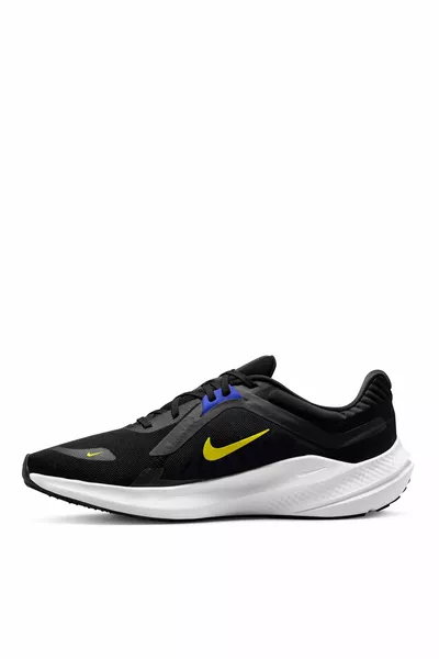 Noir - Gris - Argent Chaussures de course pour hommes  NIKE QUEST 5