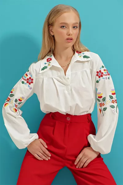 قميص بوبلين أبيض مطرز للسيدات 