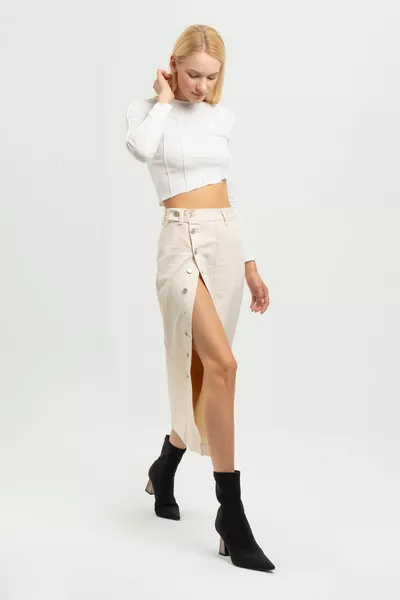 Дамска необработена бежова пола с макси дължина с копчета