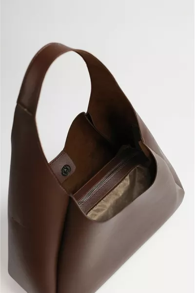 Женская сумка для рук и плеча из искусственной кожи горького коричневого цвета на молнии и внутренним отделением