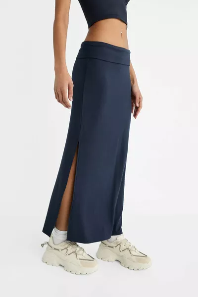 Long skirt with foldable waist
