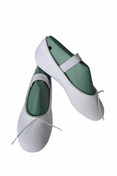 Ballerines en toile blanche à double semelle