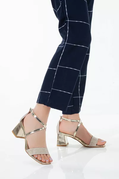 المرأة قصيرة الكعب مساء اللباس أحذية اللون الذهبي