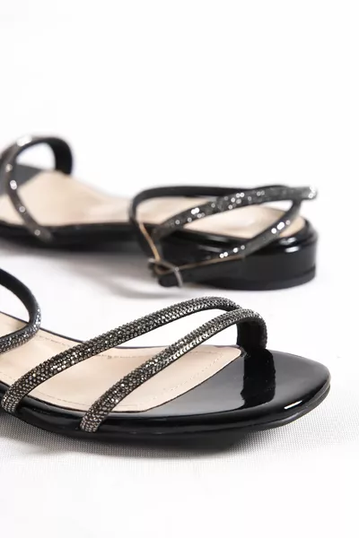 Ovale Zehenpartie Front Stone Double Strap Short Heel Damen Sandalen aus Lackleder