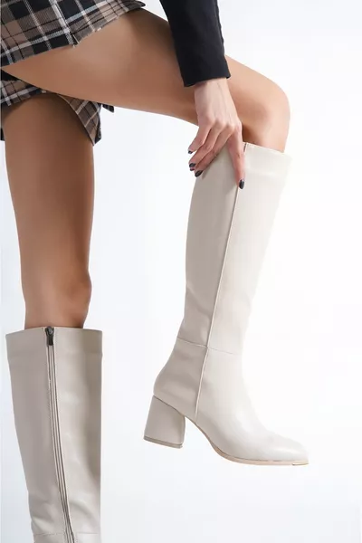 Bottes Femme à talons écrus beige à talon