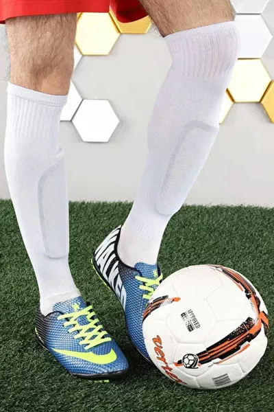 حذاء كرة قدم سوبر ميركوري كبير الحجم Battal للرجال بدون أسنان ()