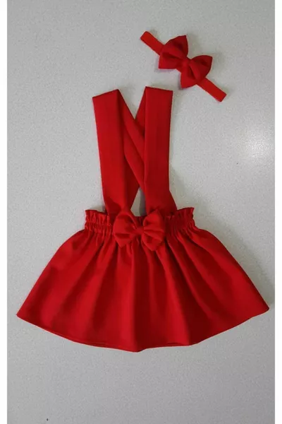 Червена рокля от креп бандана